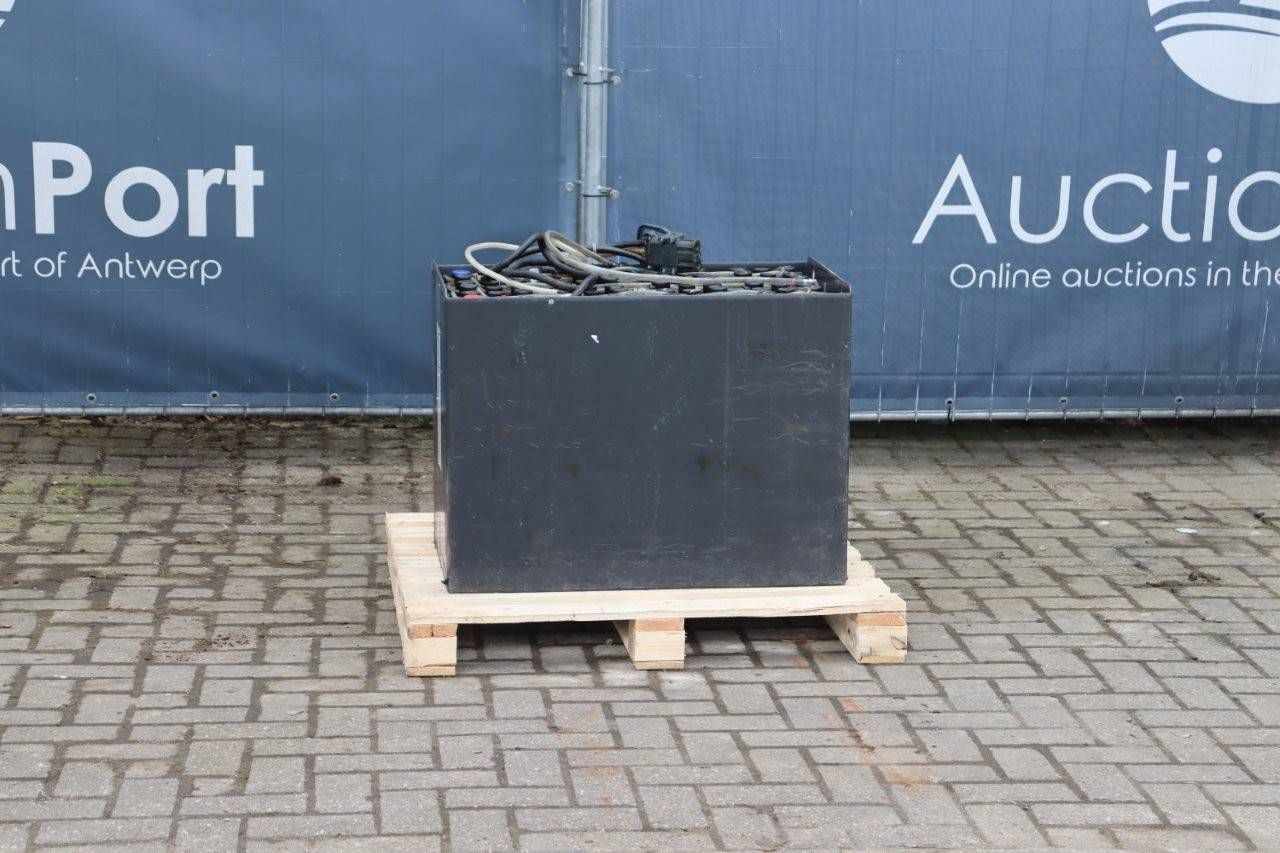 Battery Enersys 48V 4 PZQ 552 2018