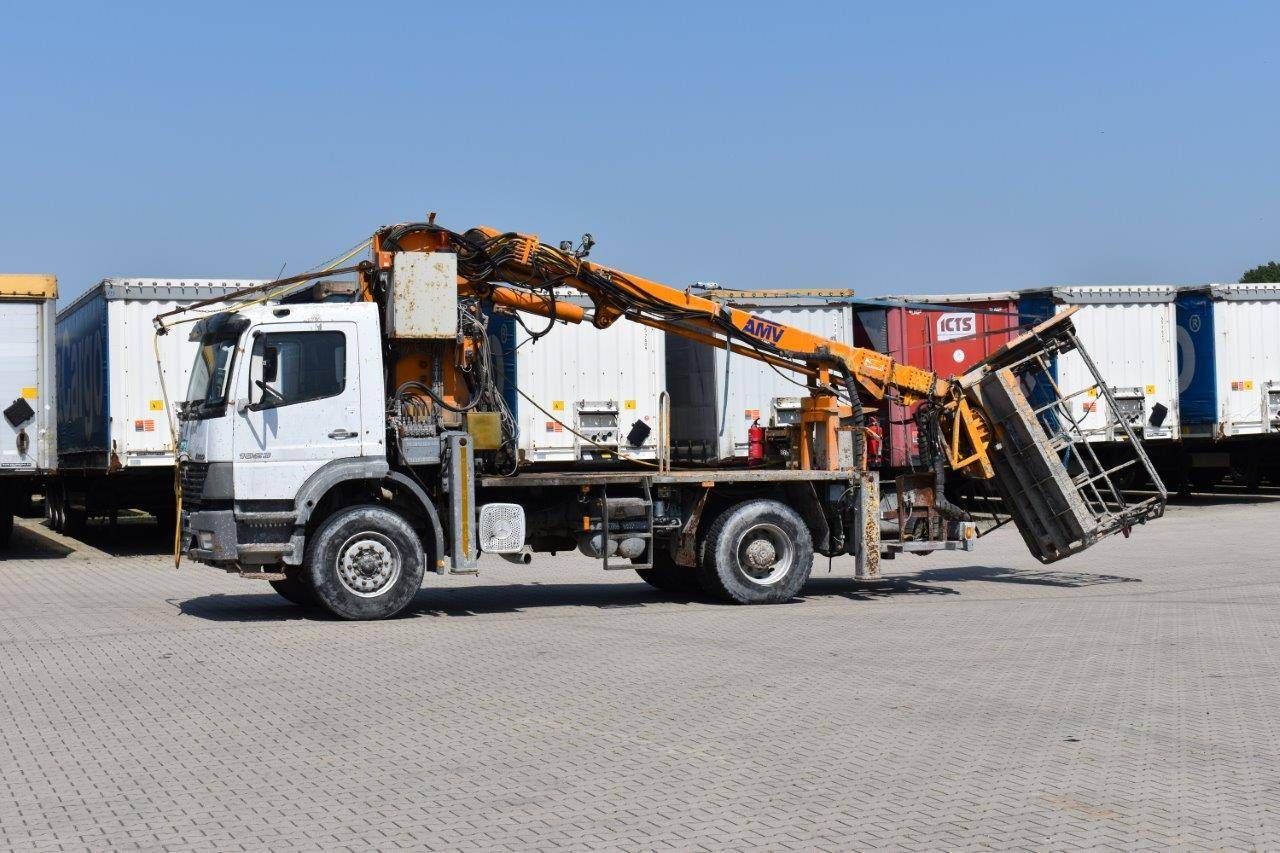 Truck Mercedes-Benz Atego 1823 