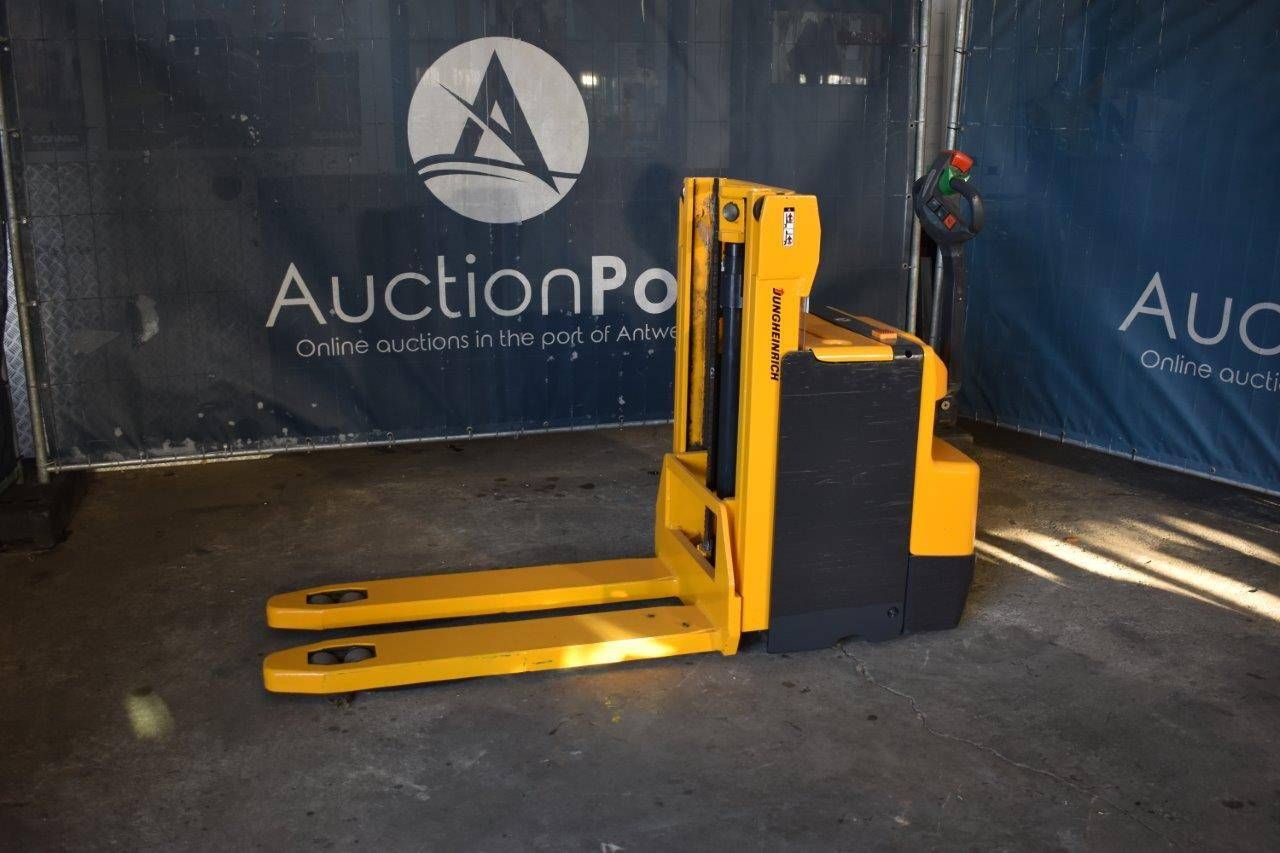 Gerbeur Jungheinrich EJD 220 Électrique 2000kg