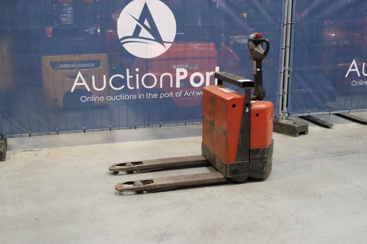Pallet truck BT 1600kg Electric