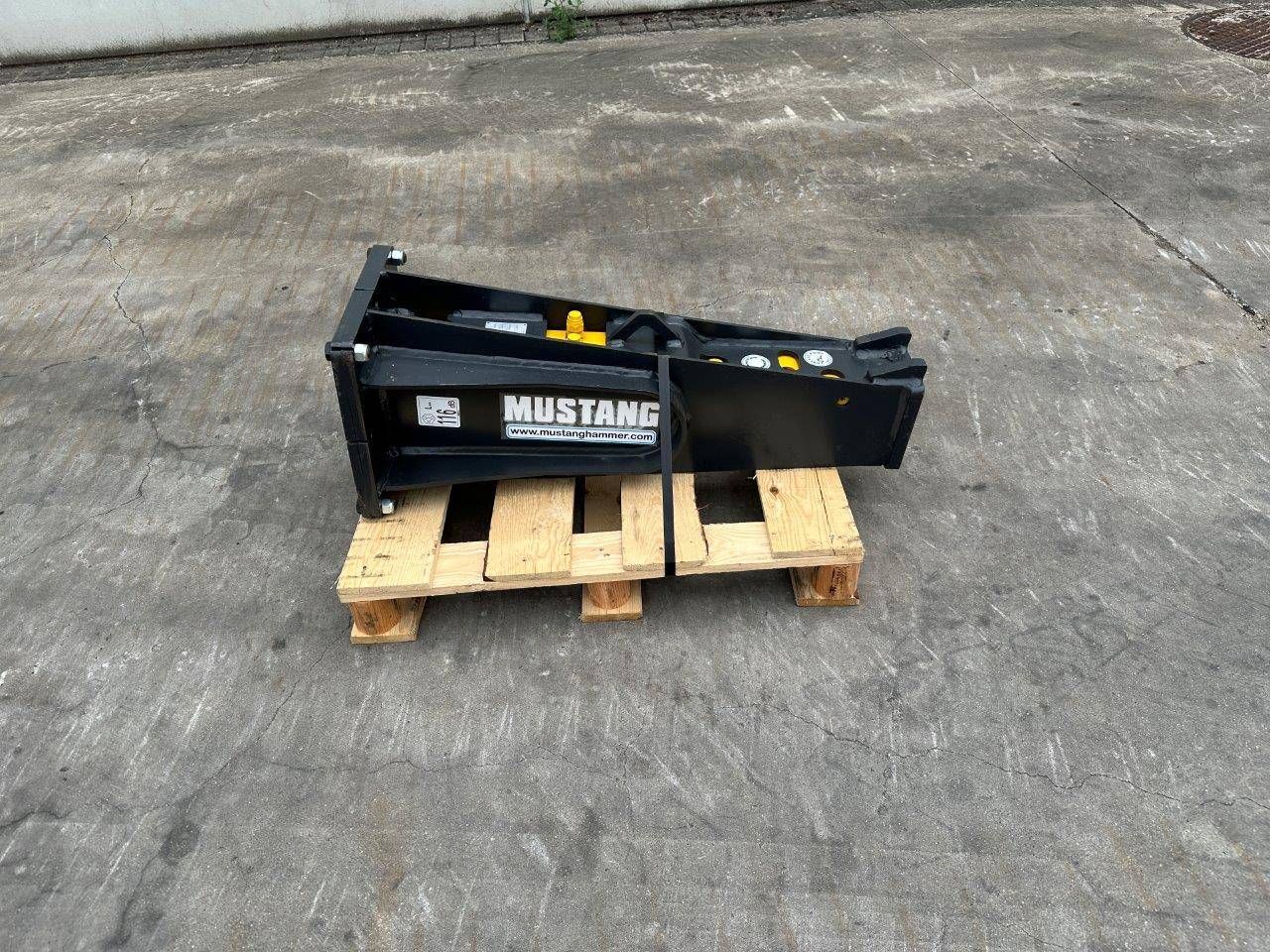 Hydraulic Hammer Mustang HM202 New
