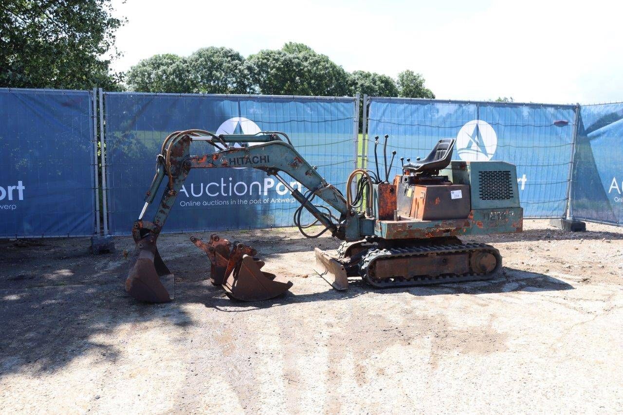 Mini digger Hitachi UE10 Diesel 20hp (Margin)