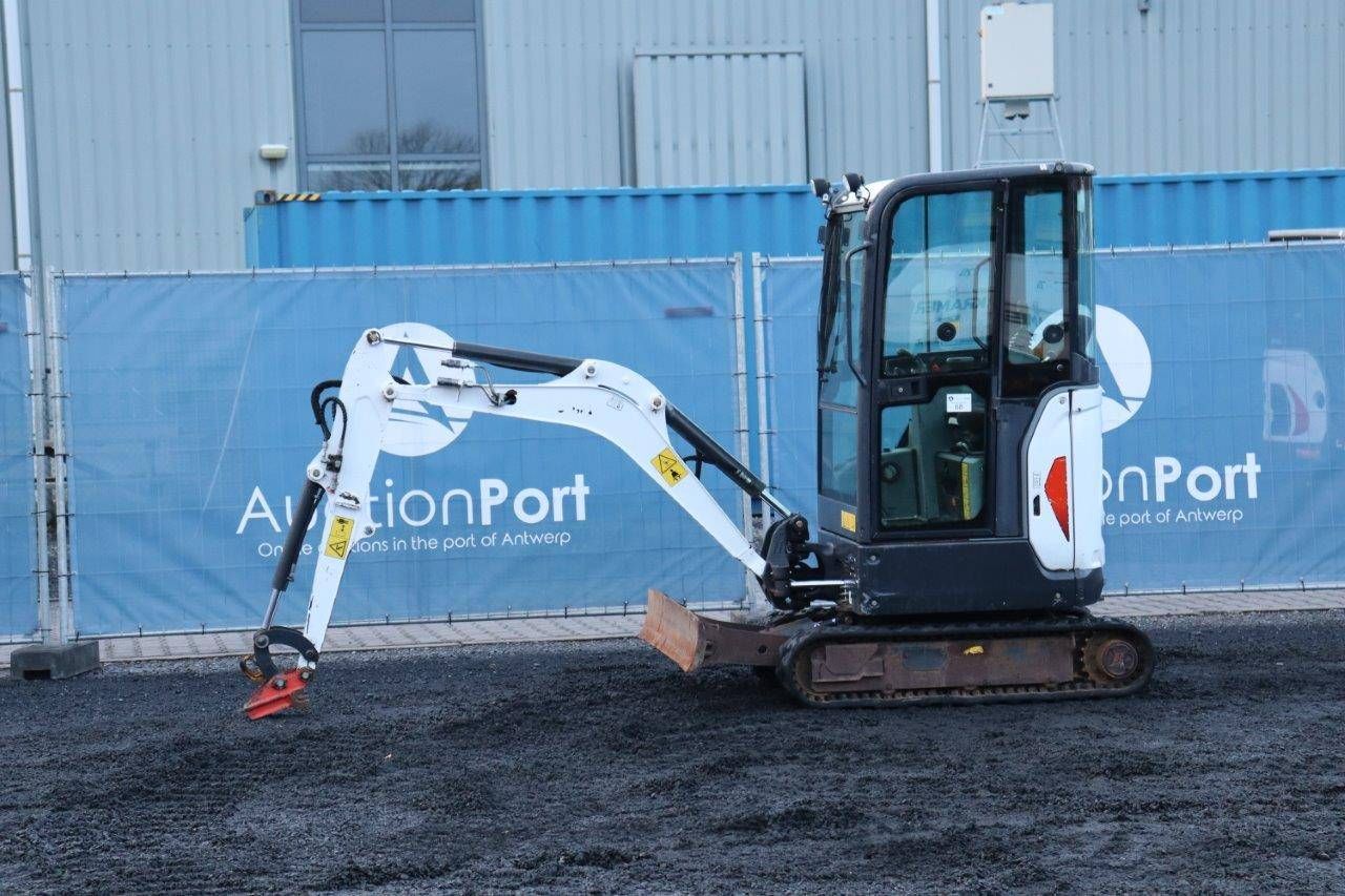 Mini digger Bobcat E20 Diesel 14hp 2015
