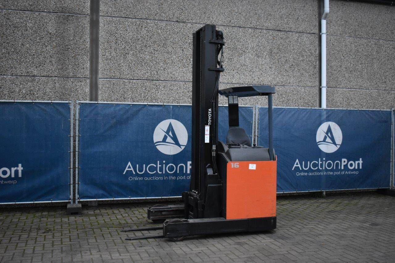 Reach truck Toyota 7FBRE16-2 Electric 