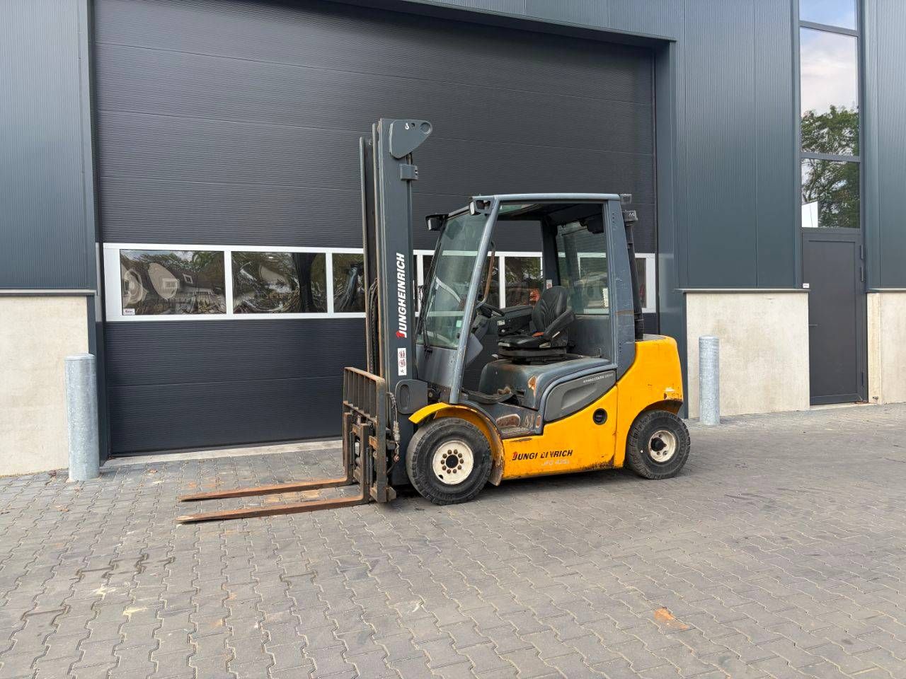 Forklift Jungheinrich DFG 425s Diesel 2500kg 6.0m 2011