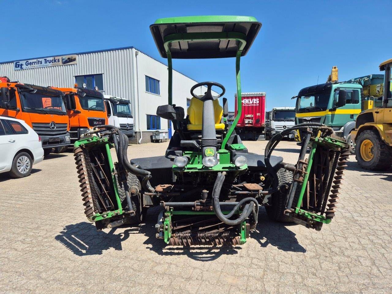 John Deere 8700 PC FM Diesel Ride-on Mower