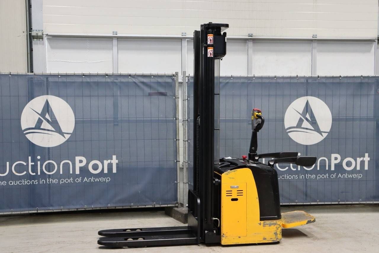 Stacker CDD15K Electric 1500kg 5.6m 2020