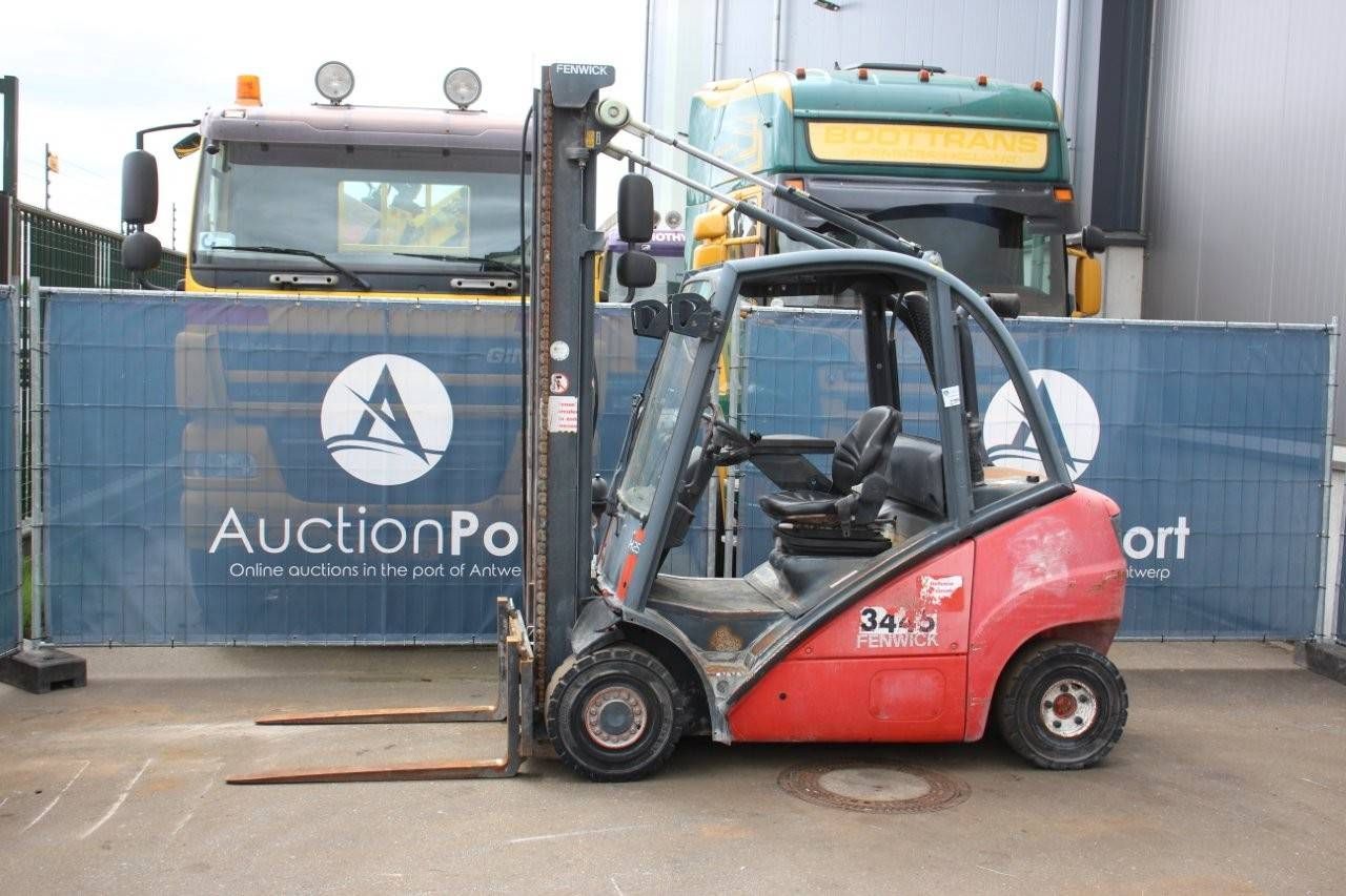 Forklift Fenwick-Linde H25D Diesel 2500kg 4.8m 2004