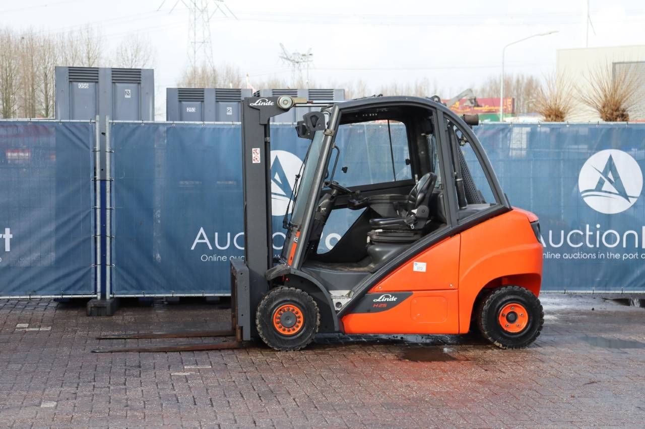 Forklift Linde H25D Diesel 2500kg 7.0m 2003
