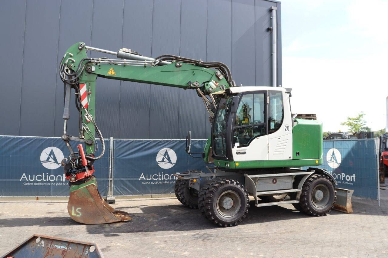 Wheel excavator Liebherr A 914 Compact Diesel 2014