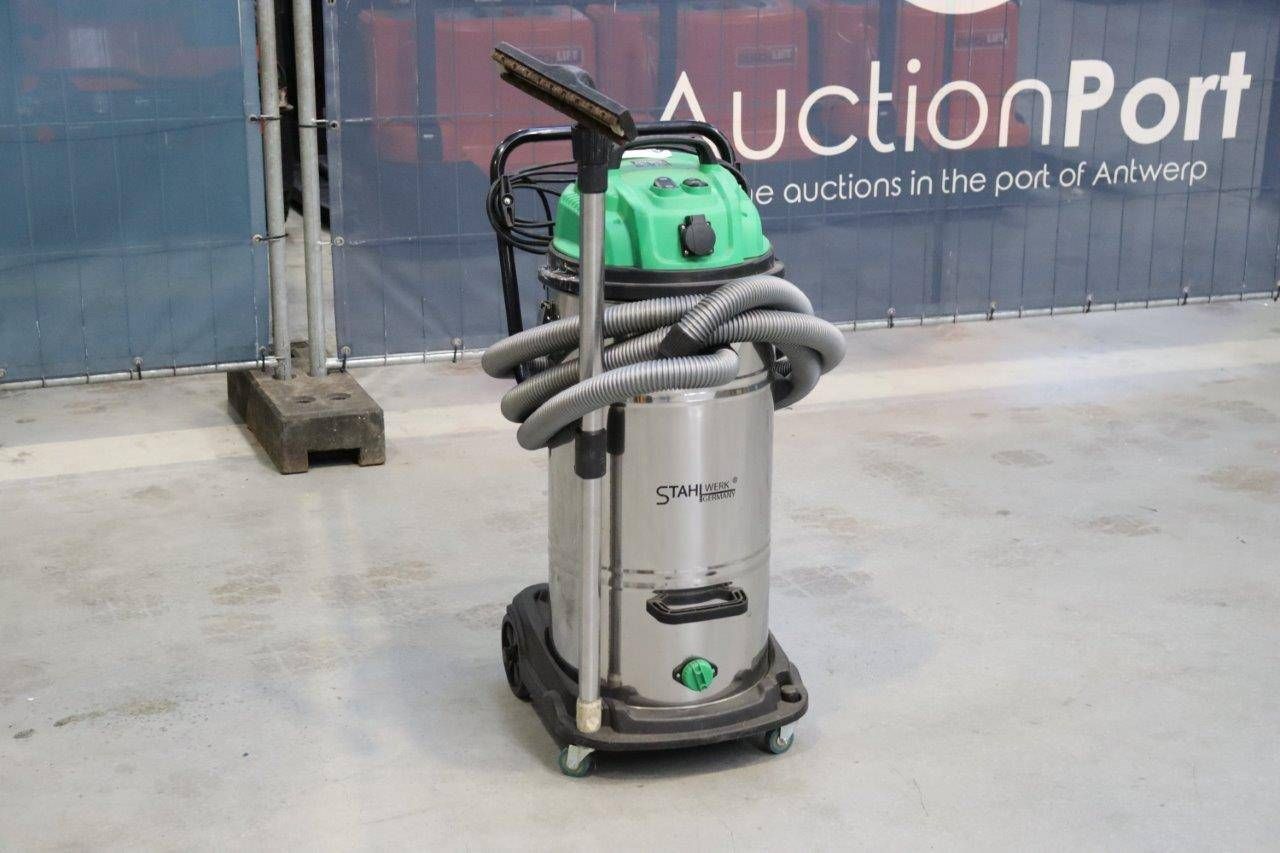 Vacuum cleaner steelwork