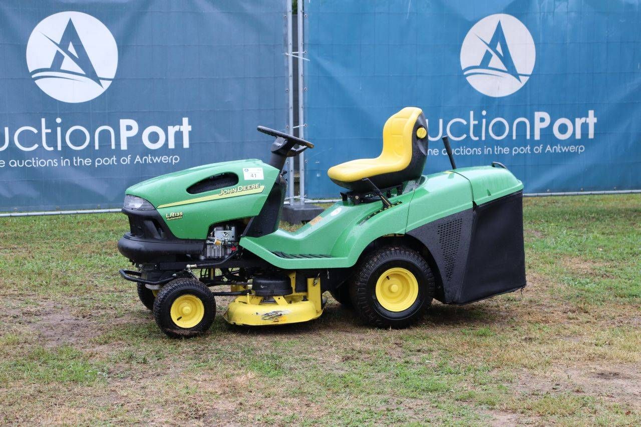 Zitmaaier John Deere LR135 Automatic Benzine 10kW 2006