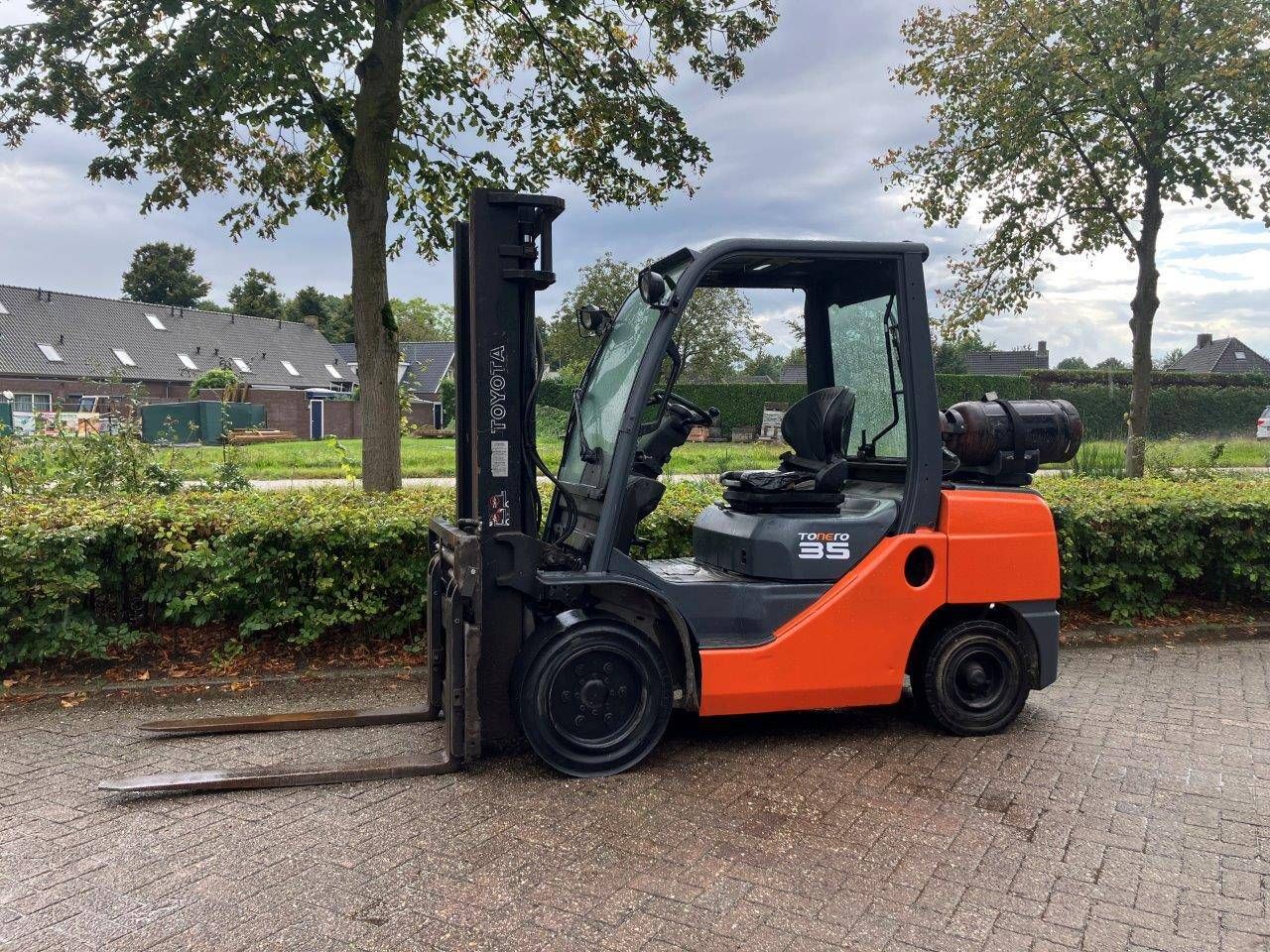 Forklift Toyota 02-8FGJF35 LPG 3500kg
