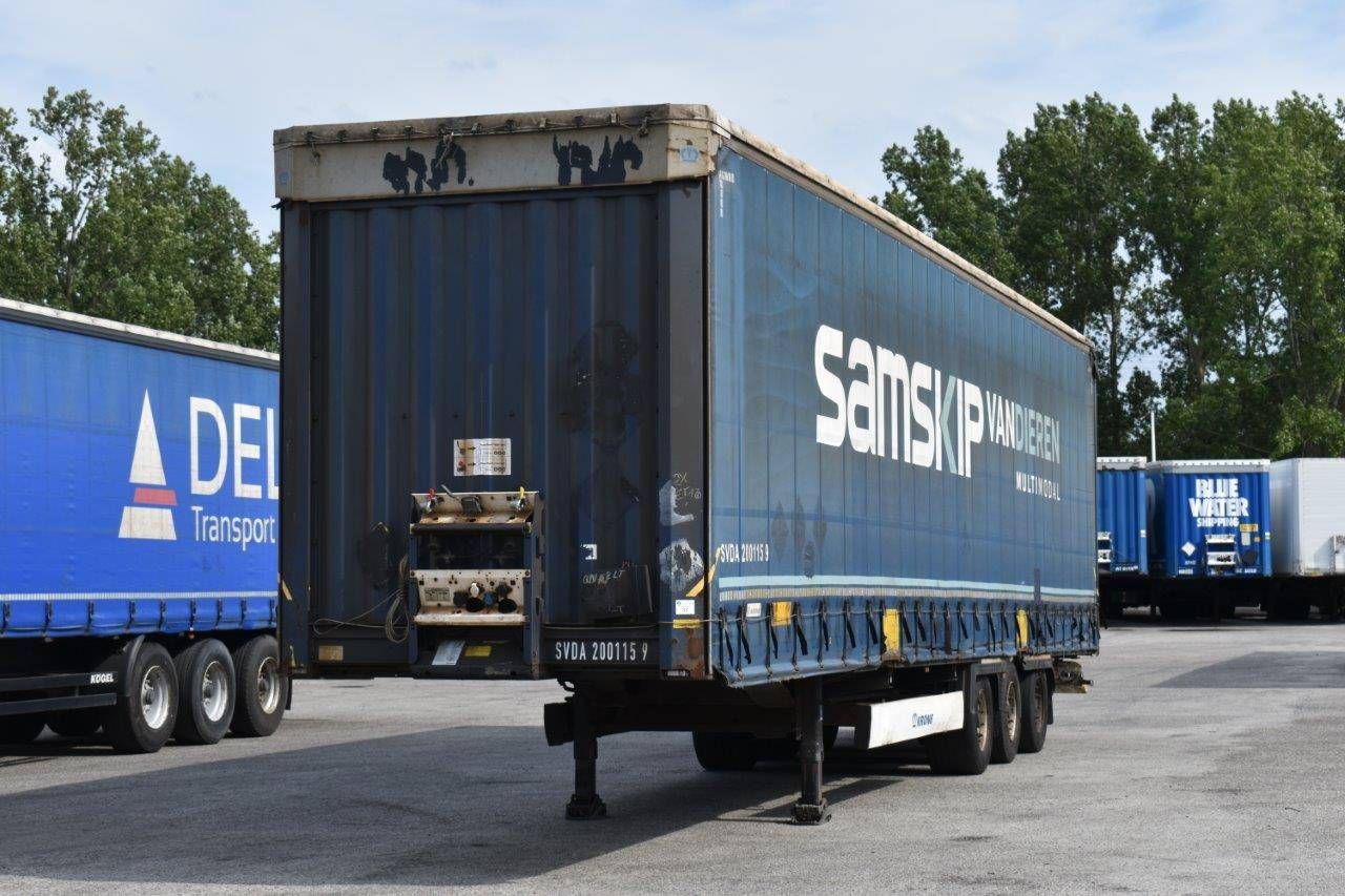 Sliding curtain semi-trailer Krone SD 2014