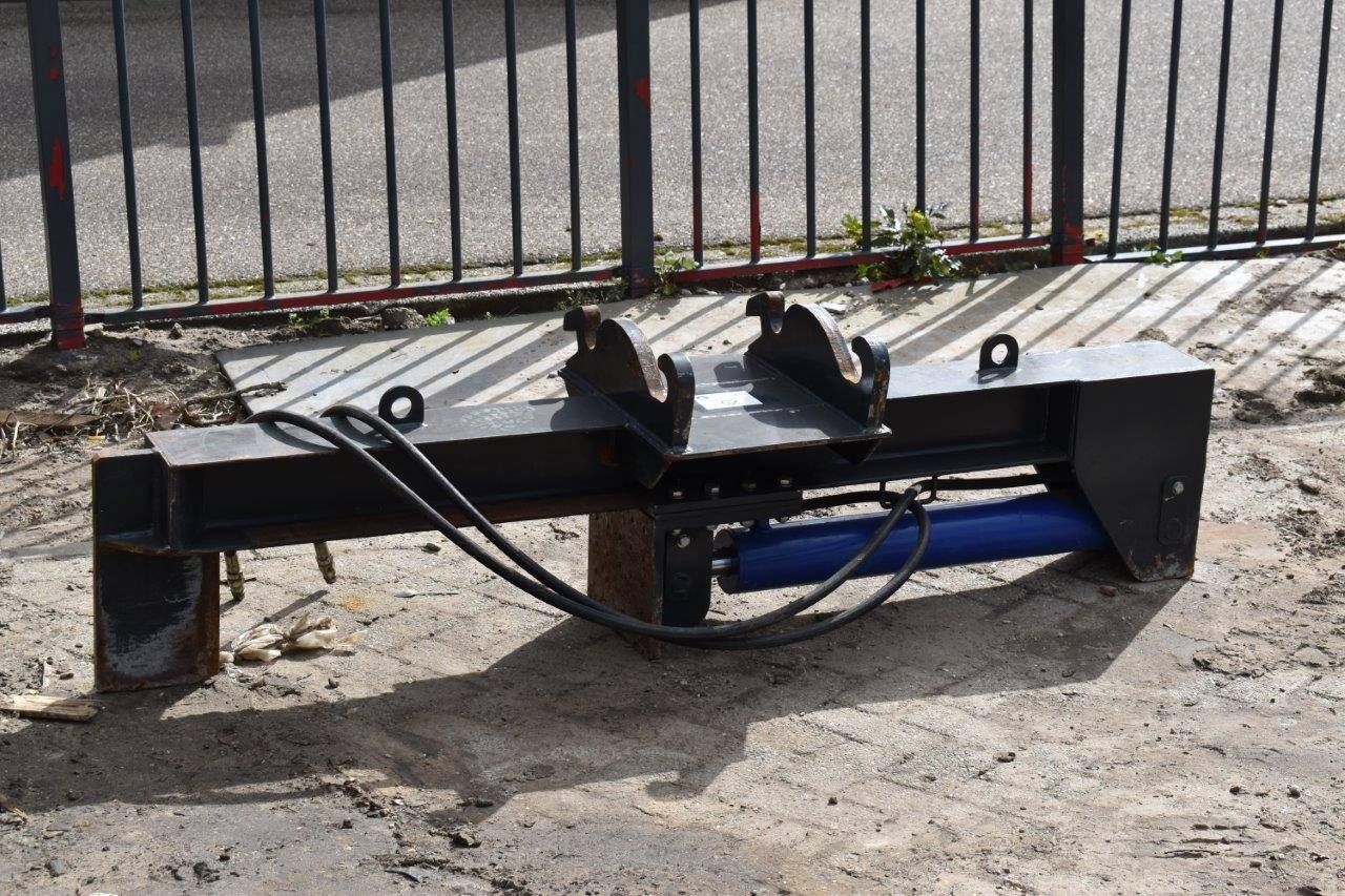 Log splitter for excavator