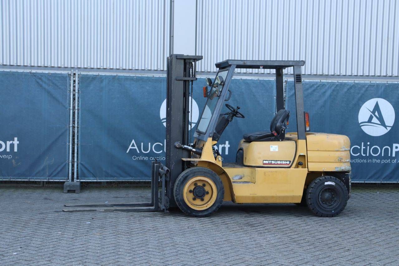 Forklift Mitsubishi FD30 Diesel 3000kg 3.03m 2000
