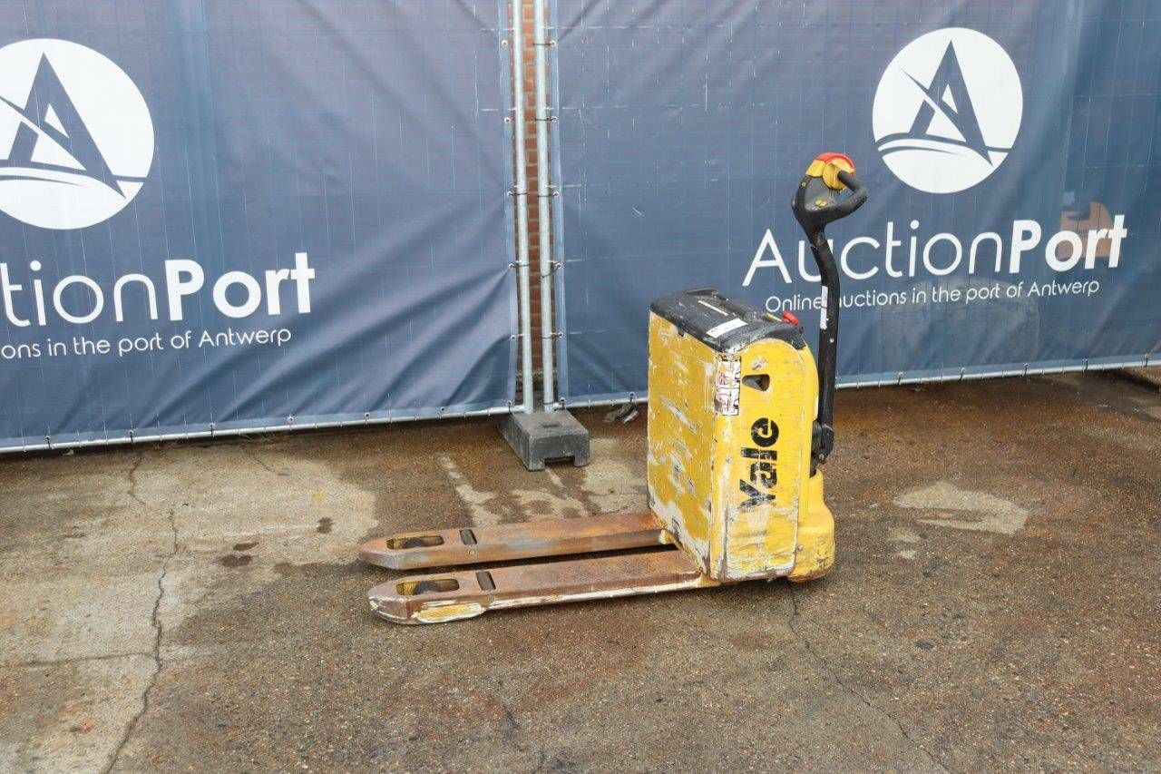 Pallet truck Yale MP16 Electric 1600kg
