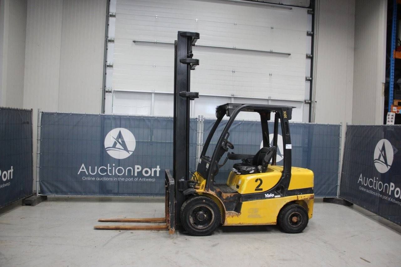Forklift Yale GDP30VX E2345 Diesel 2720kg 4.91m 2010