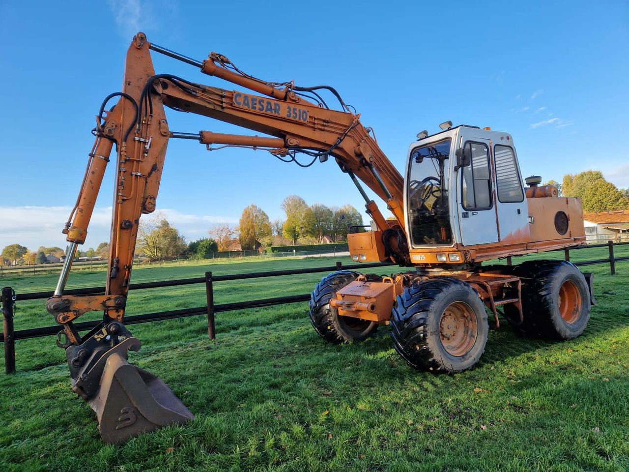 Excavator Caesar 3510 Diesel (Margin)