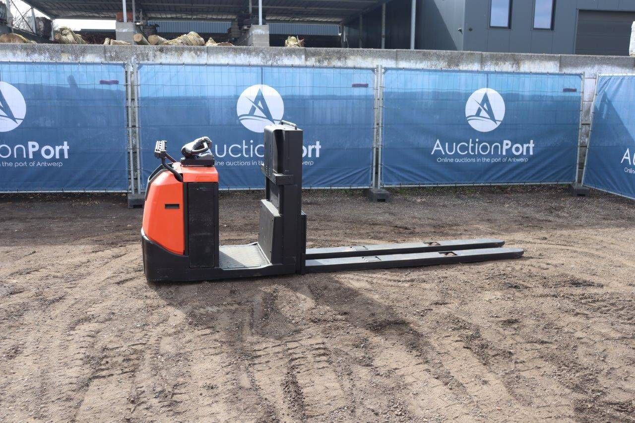Stacker BT OSE200X Electric 2000kg 2014