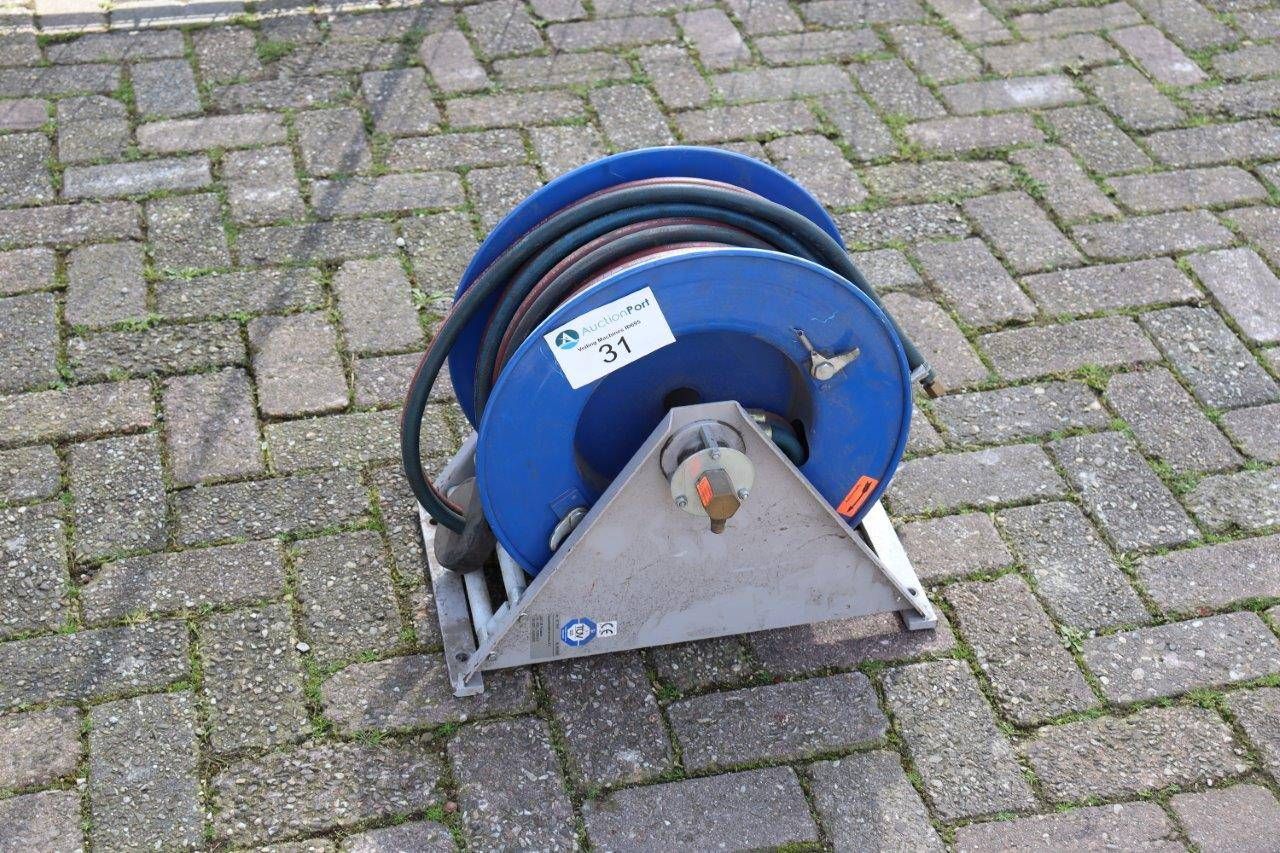 Hose reel