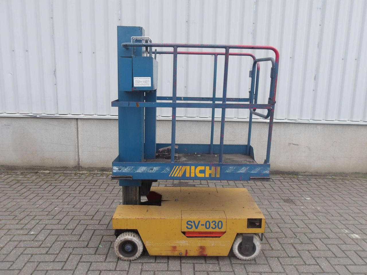 Mast lift Aichi SV-030 4.70m Electric 1991