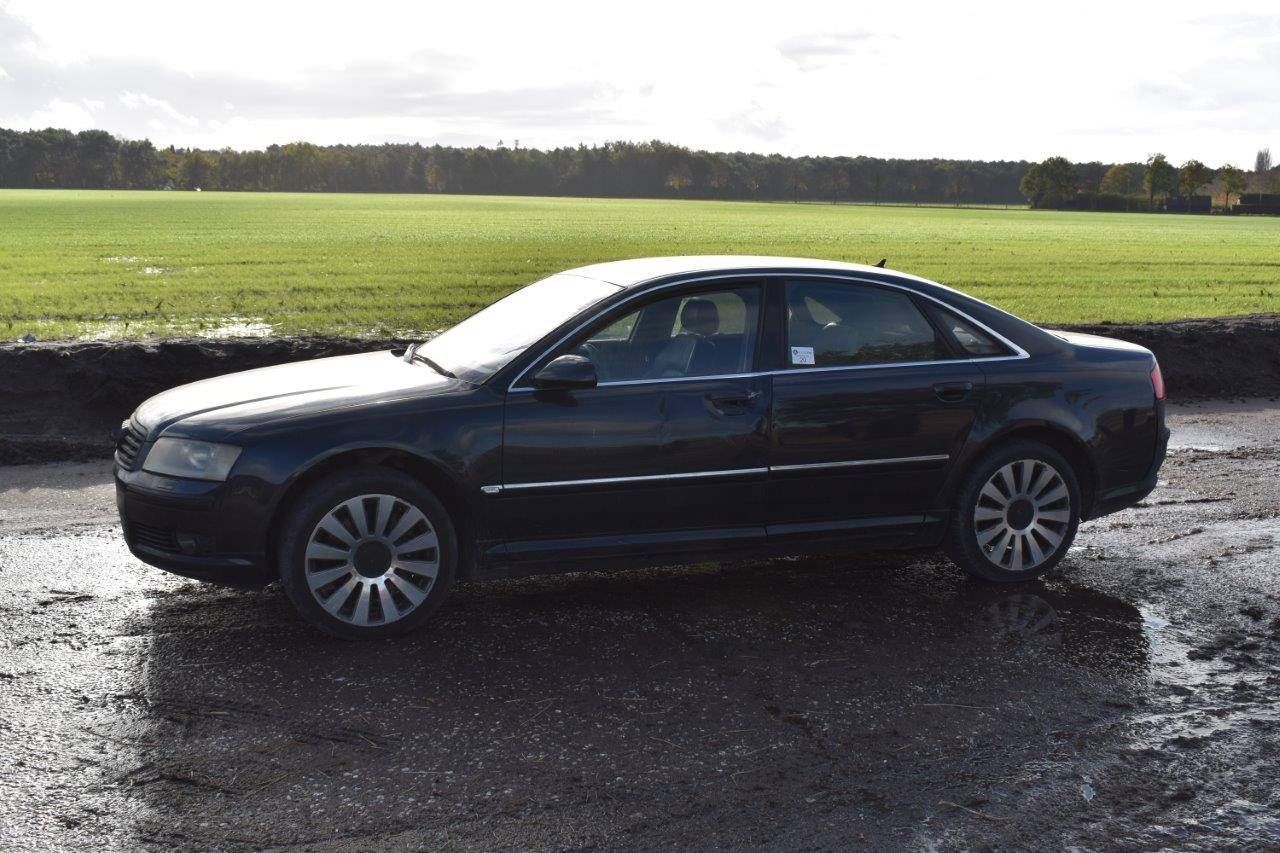 Audi A8 Quattro Petrol 335hp 2003