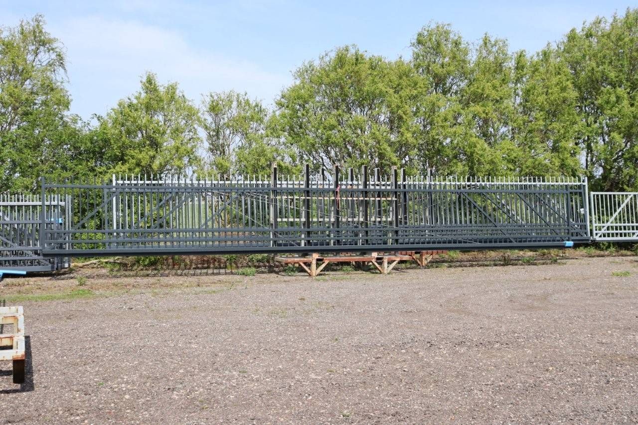 Cantilever Sliding Gate Demo