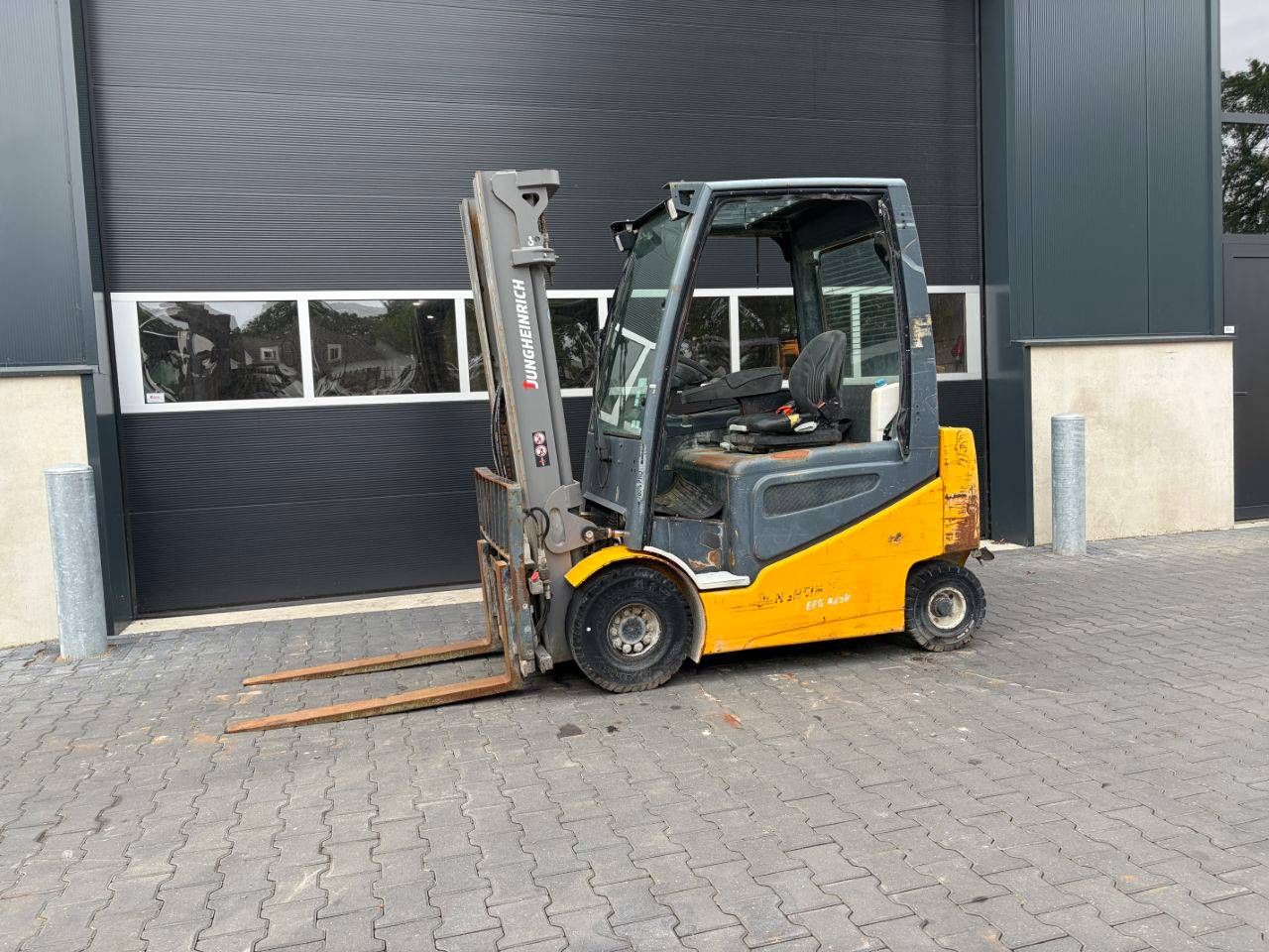 Forklift Jungheinrich EFG425K Electric 2500kg 5.0m 2015