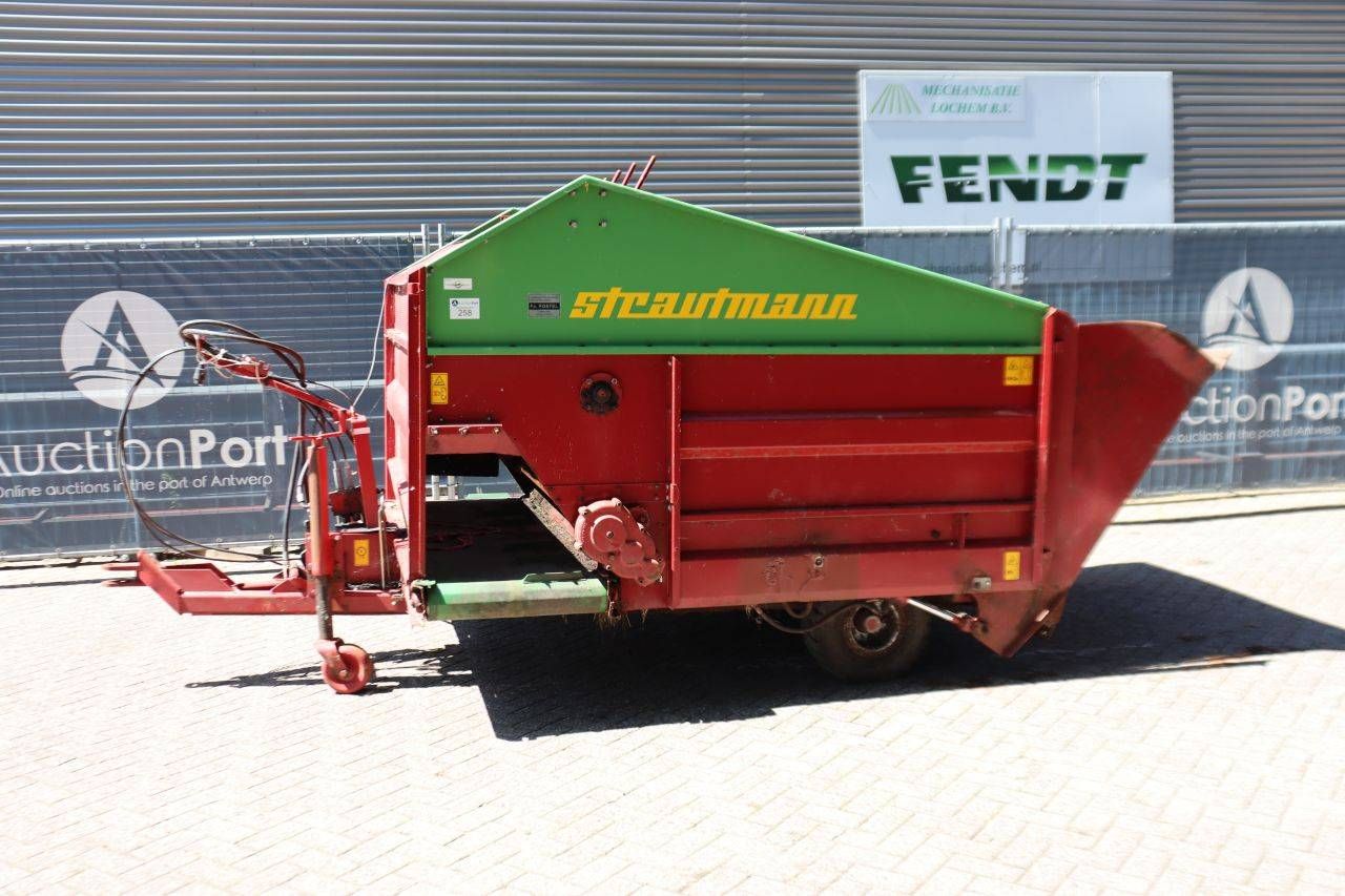 wagon à ensilage Strautmann