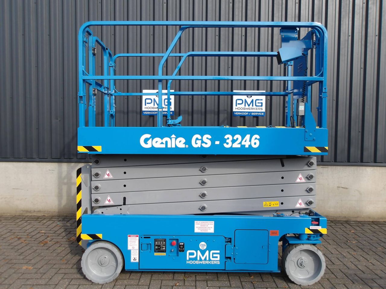 Nacelle élévatrice à ciseaux Genie GS-3246 électrique 11,75 m 2018
