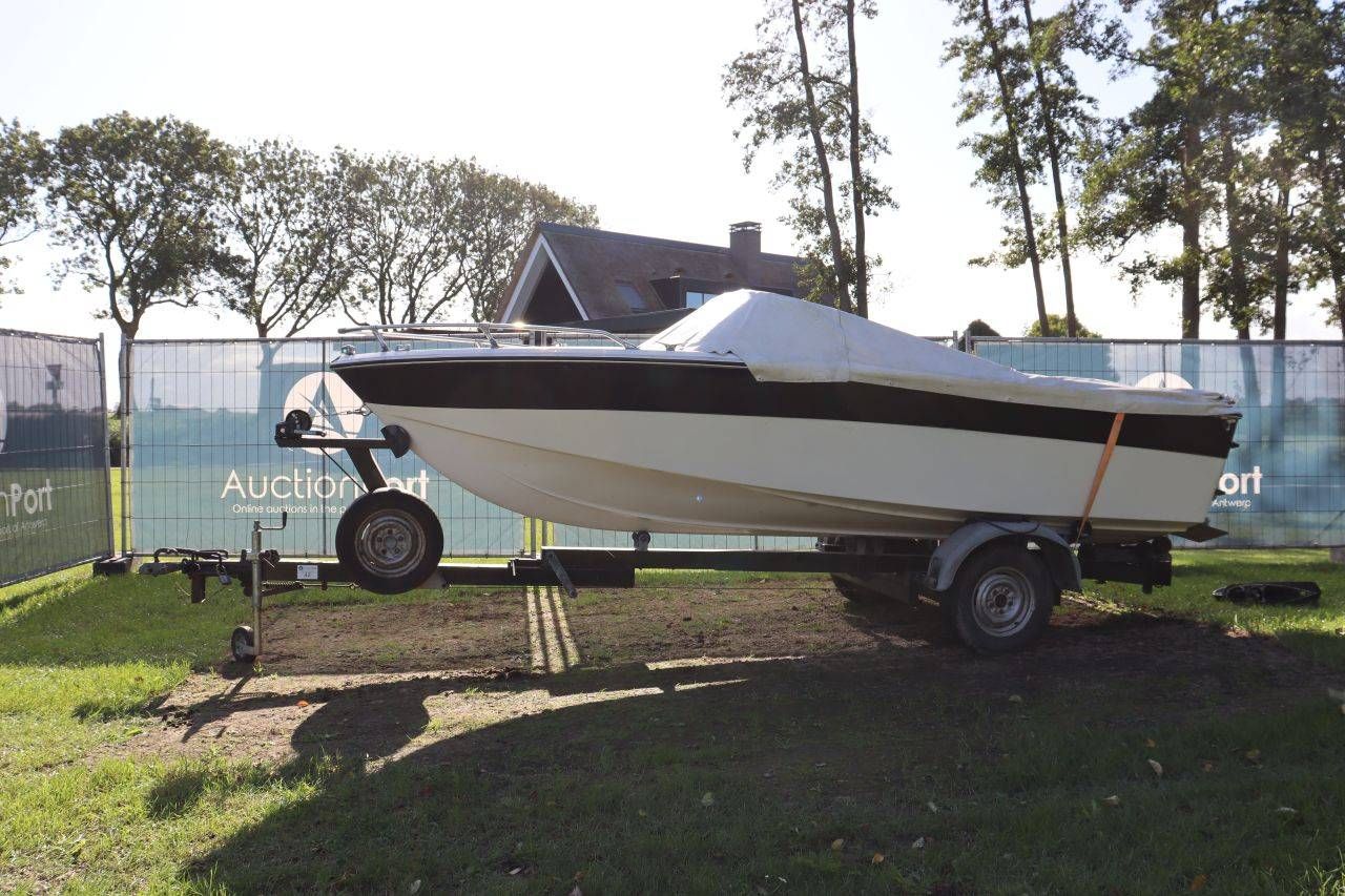 Bootsanhänger-Kombination Almarine 495 Benzin (Marge)