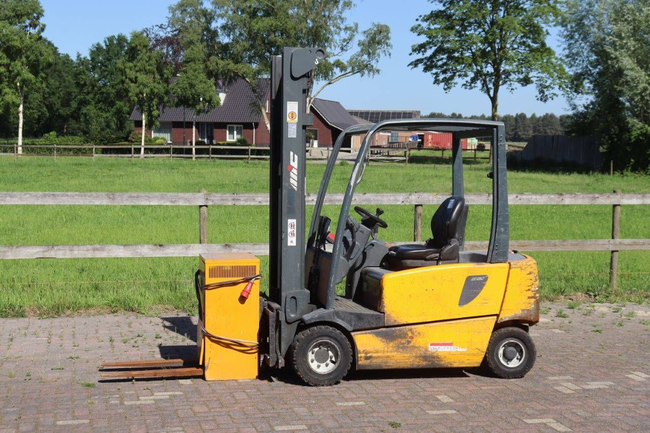 Carrello elevatore elettrico Jungheinrich KEac 20 da 2000 kg, anno 2007