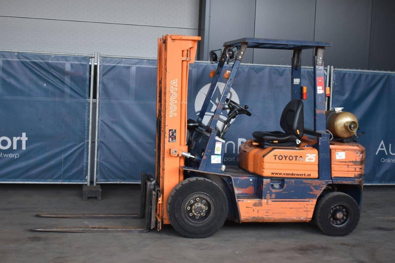 Forklift Toyota 42-5FGF25 LPG 2500kg