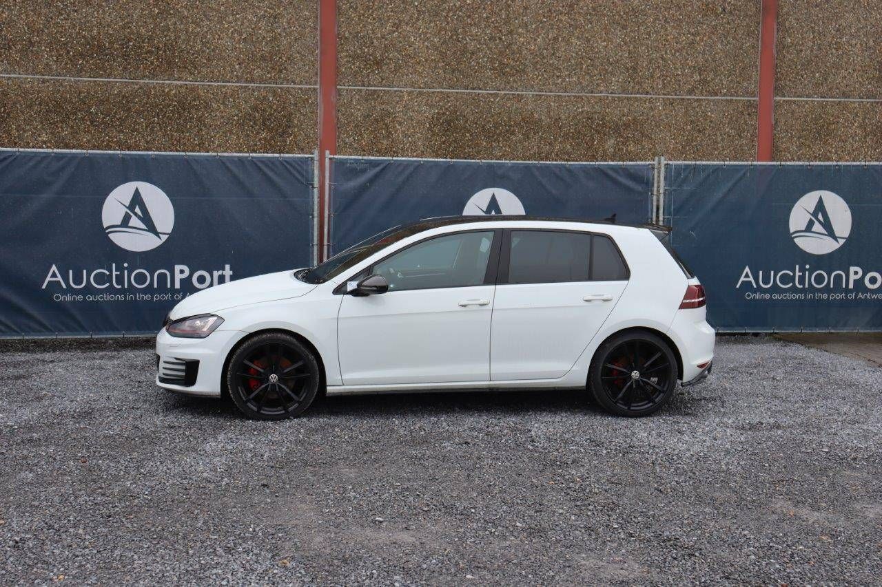 Personenauto Volkswagen Golf GTI Benzine 2017  (Marge)