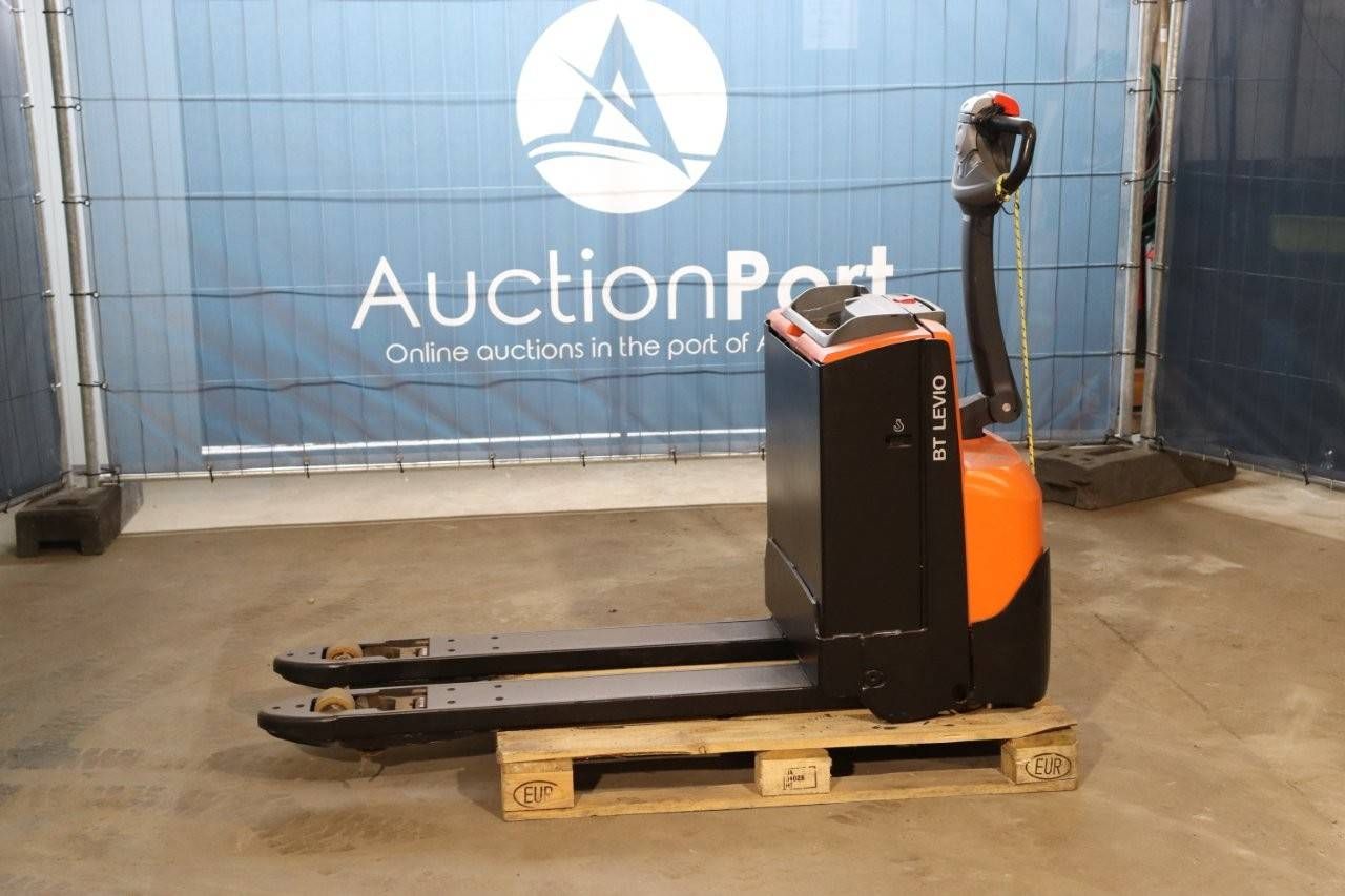 Pallet truck Toyota LWE180 Electric 1800kg 2019