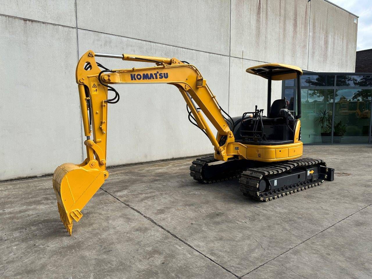 Excavator Komatsu PC40MR-2 Diesel