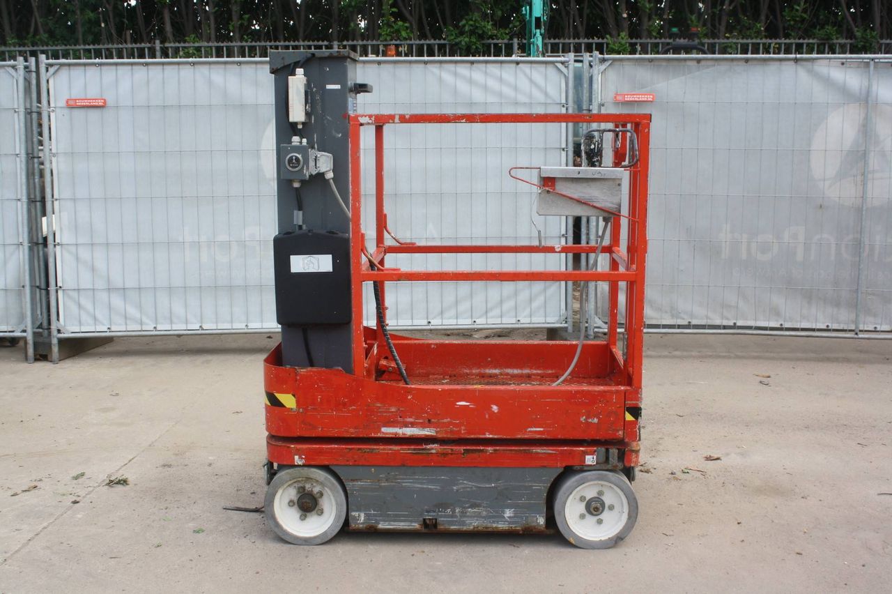 Skyjack SJ12 Electric Mast Lift 4.5m 2013