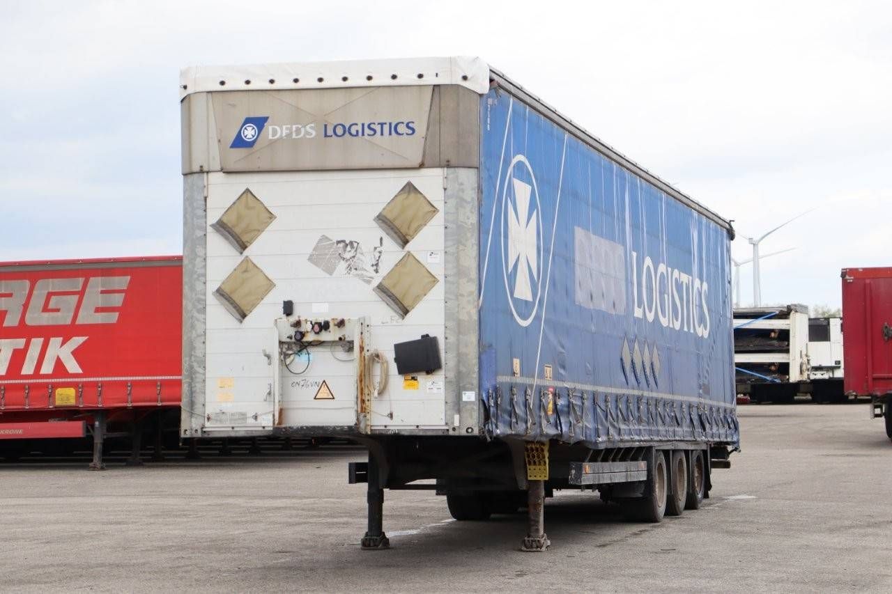 Curtainsider semi-trailer Schmitz Cargobull SCB*S3T 2013