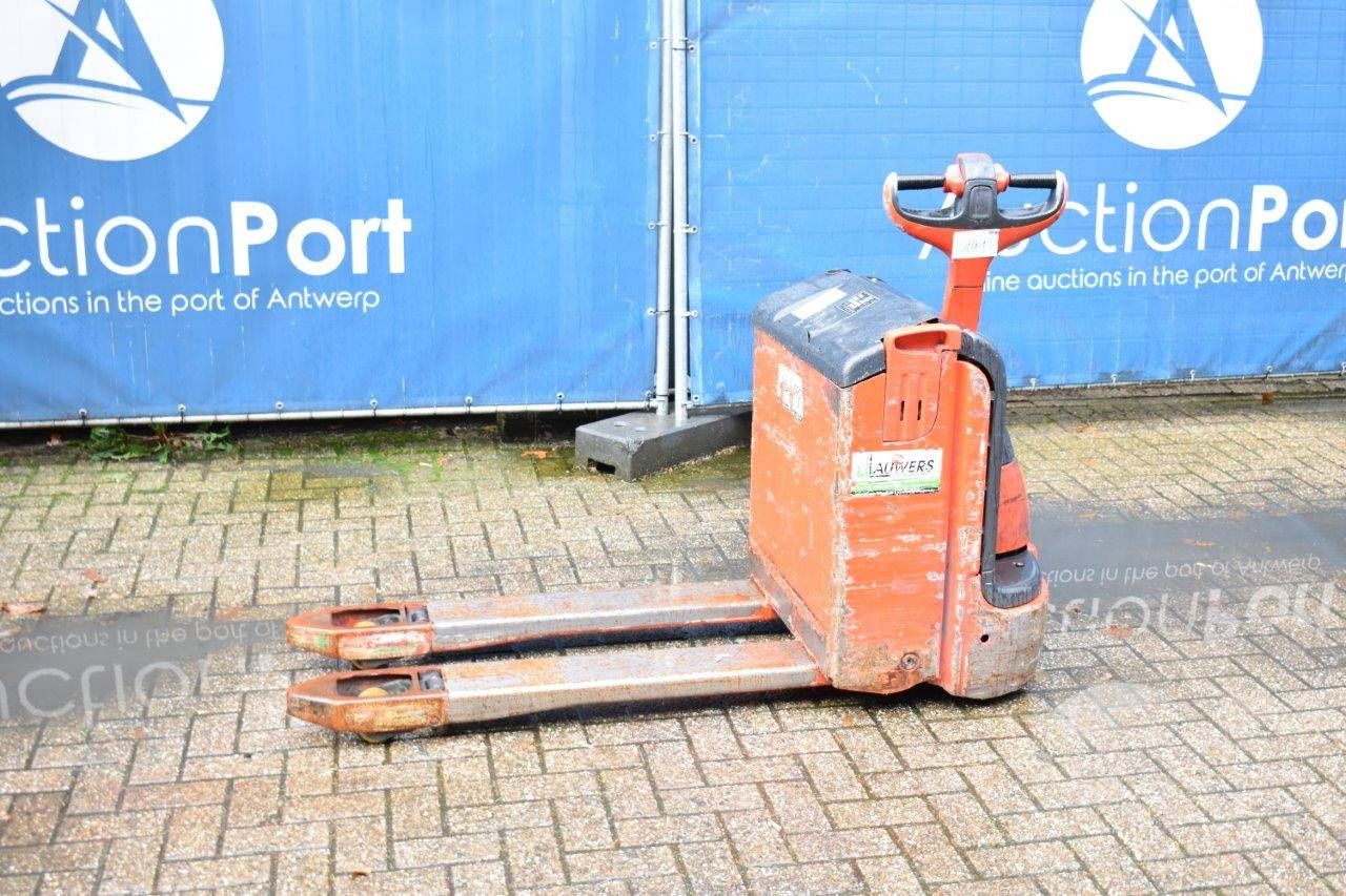 Pallet truck Fenwick-Linde T16 Electric 1600kg