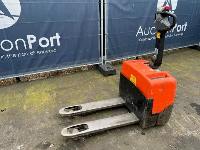 Palettenhubwagen BT LWE130 Elektro 1300kg