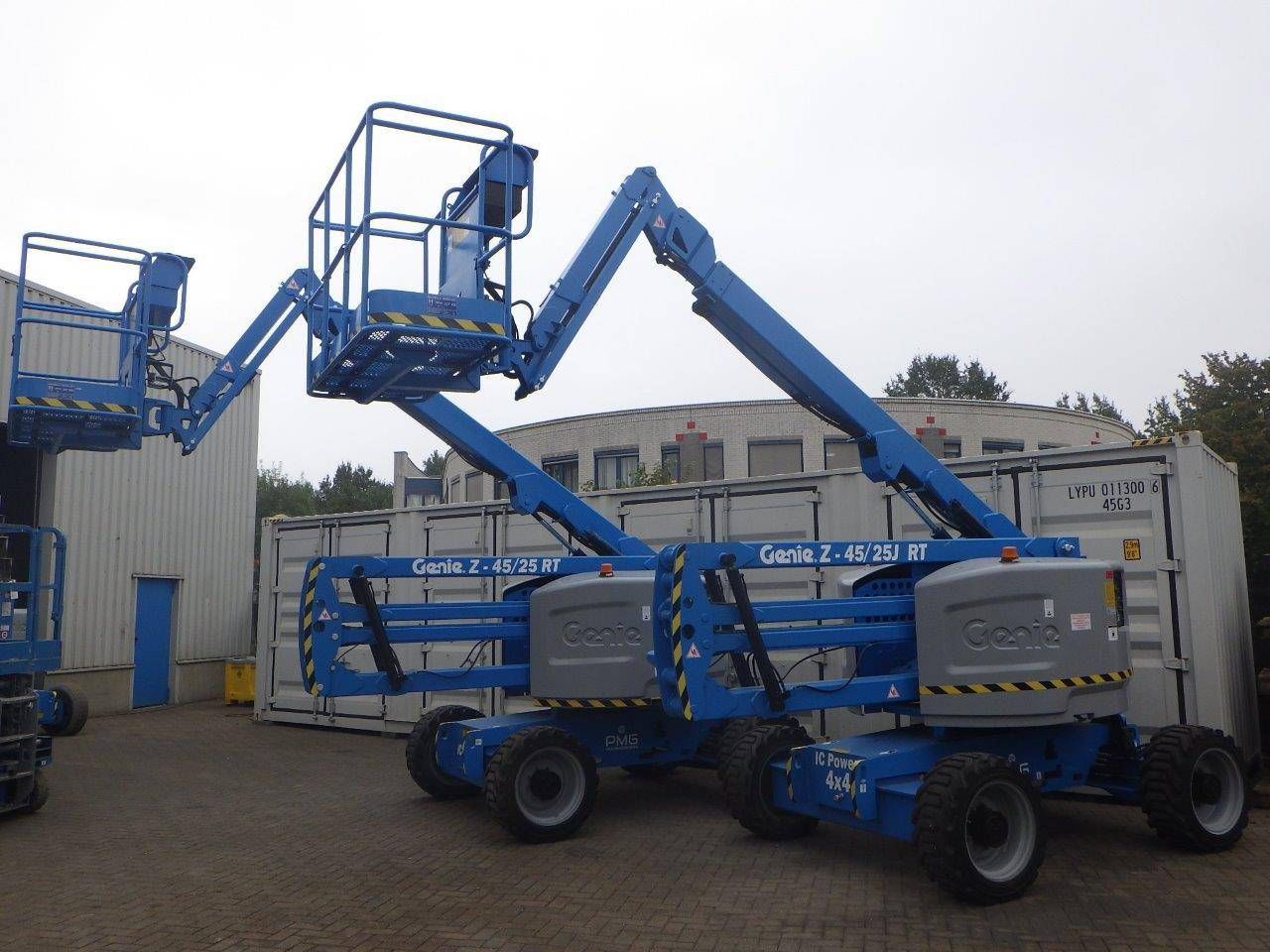Articulated boom lift Genie Z-45/25J RT Diesel 16.05m 2014/2014 2 pieces