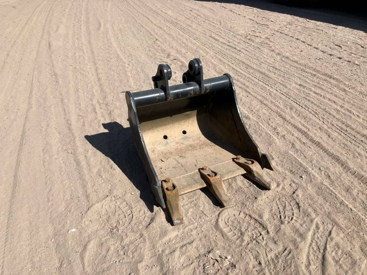 Excavator bucket