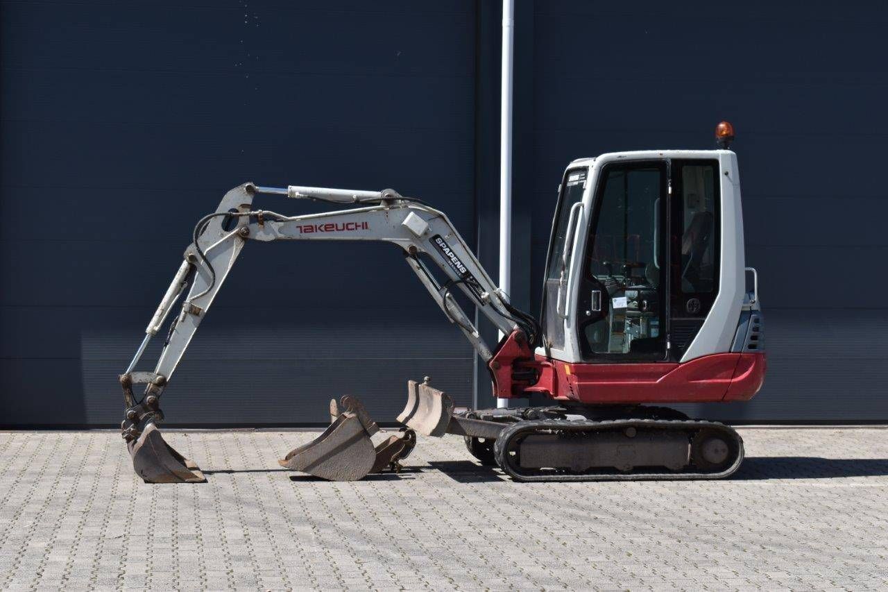 Crawler excavator Takeuchi TB228 Diesel