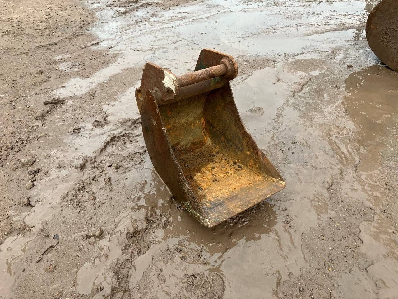 Excavator bucket