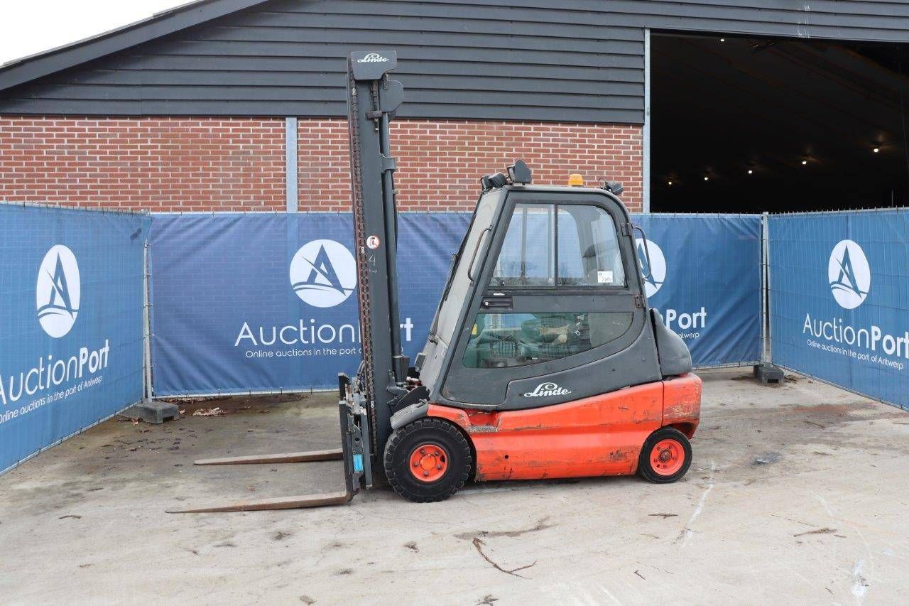 Forklift Linde E30-02 Electric 3000kg
