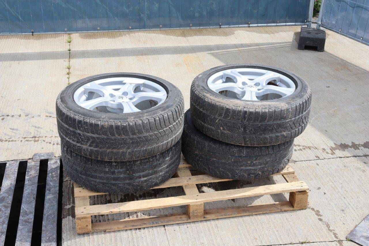Batch of tires Sottozero 225/50R17 4 pieces (Margin)