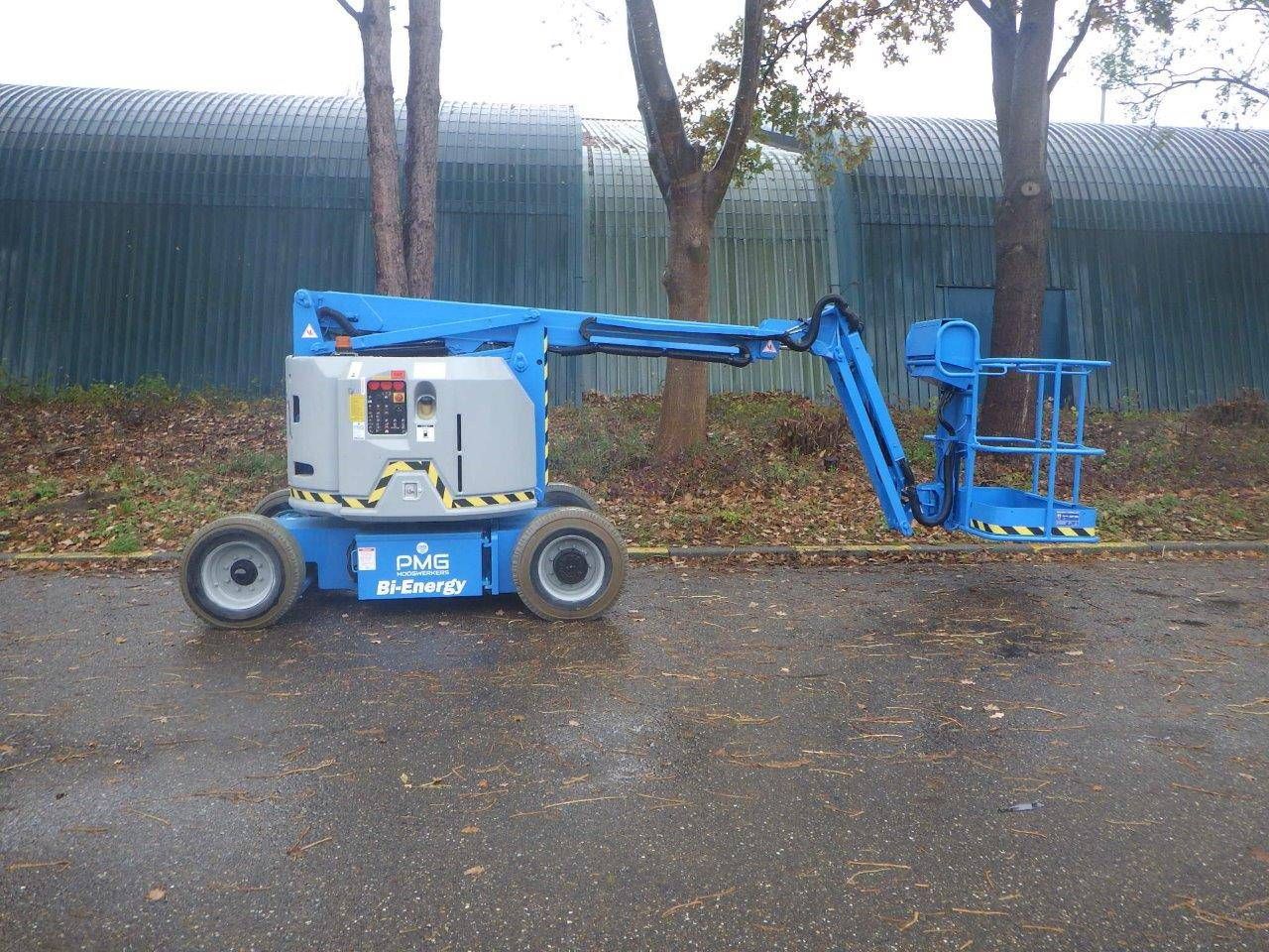 Articulating telescopic boom lift Genie Z-34/22 Bi 12.52m Bi-energy 2013