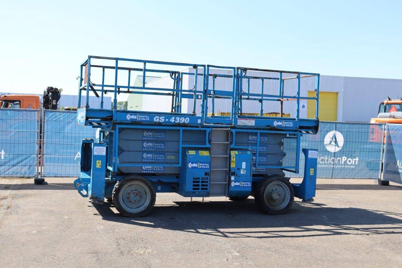 Scissor lift Genie GS4390 Diesel 1286kg 15.11m 2008