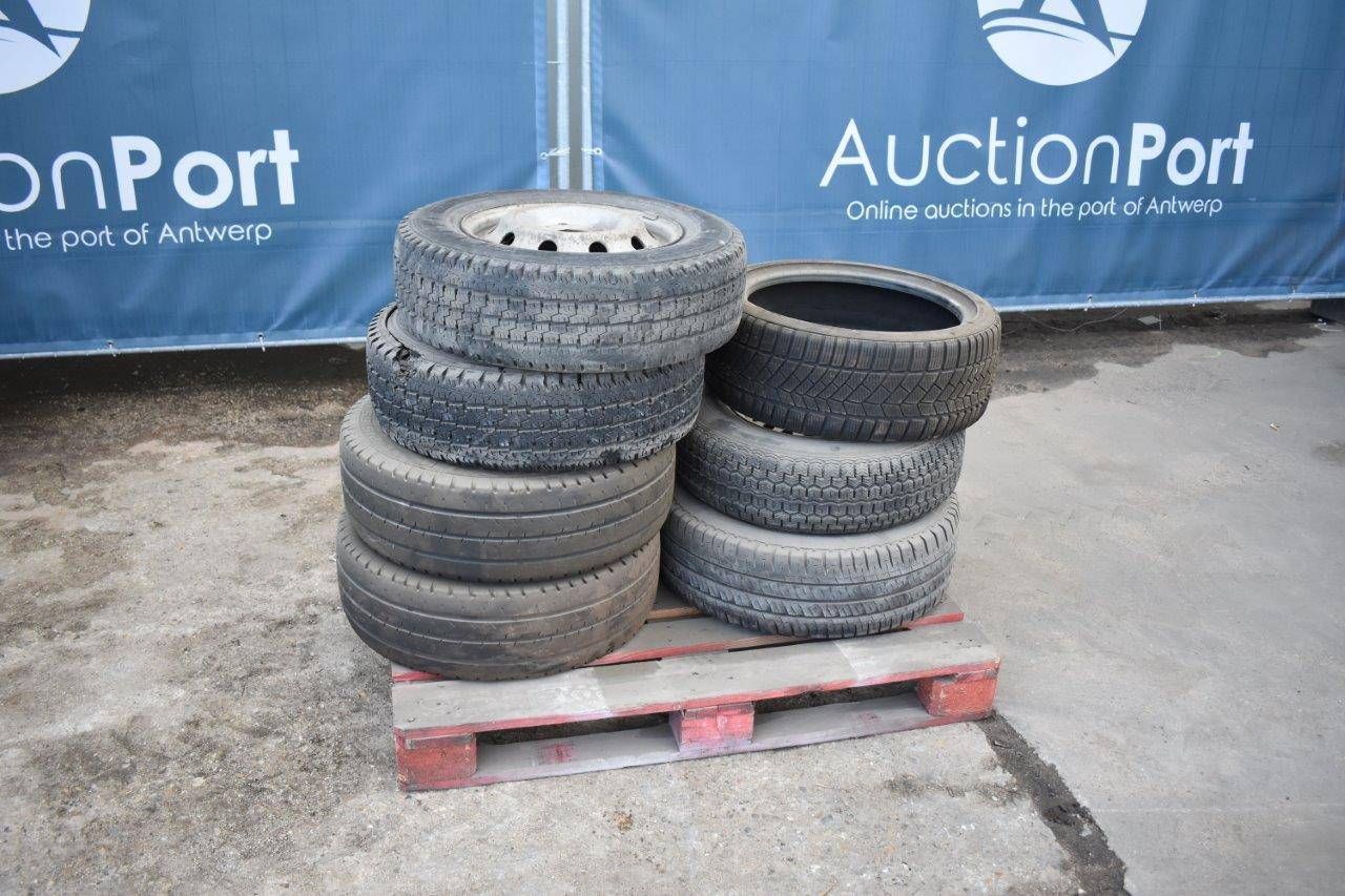 Set of tires